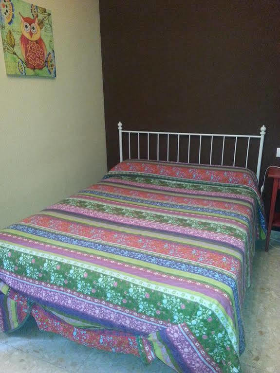 Hostal Tilos Málaga Eksteriør billede