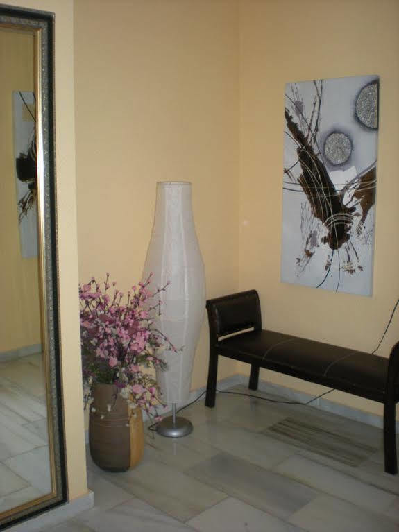 Hostal Tilos Málaga Eksteriør billede