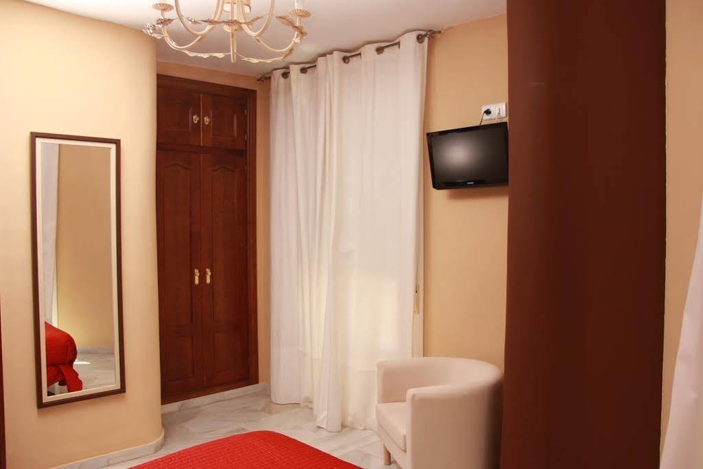 Hostal Tilos Málaga Eksteriør billede